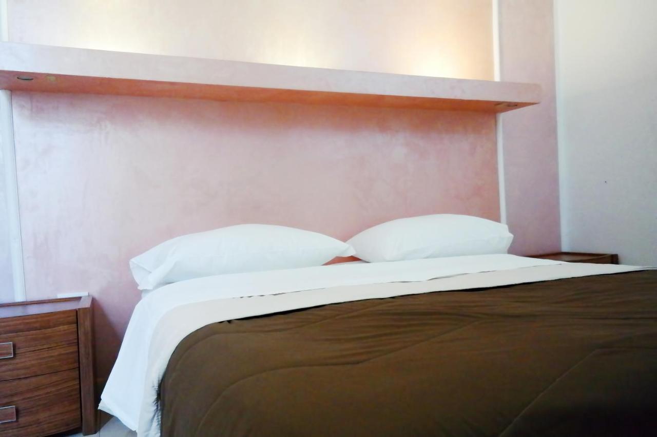 Fourseasons Bed and Breakfast Lecce Exteriör bild